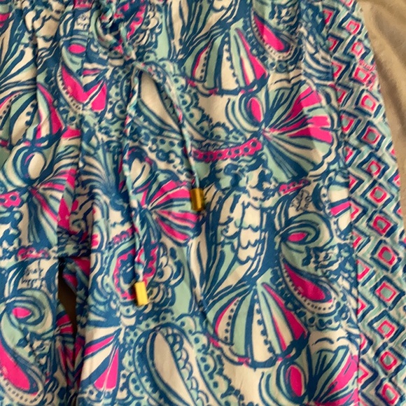 Lilly Pulitzer got Target lounge pants - Picture 2 of 6